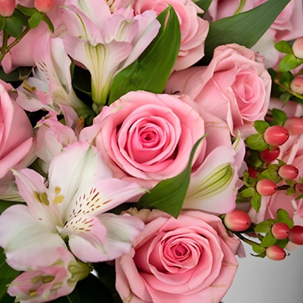 Pink Blushing Rose Flower Bouquet For Sale - Image 3