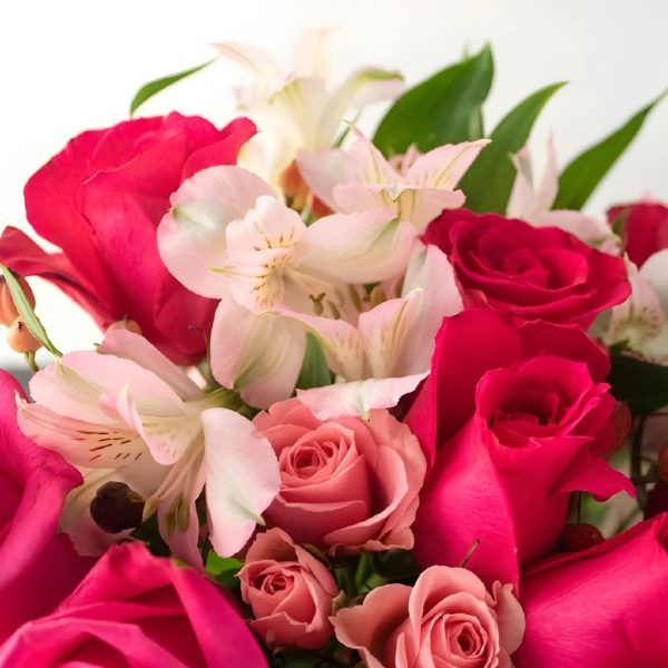 Pour the Rose Fresh Flower Bouquet Online Hot Sale - Image 2